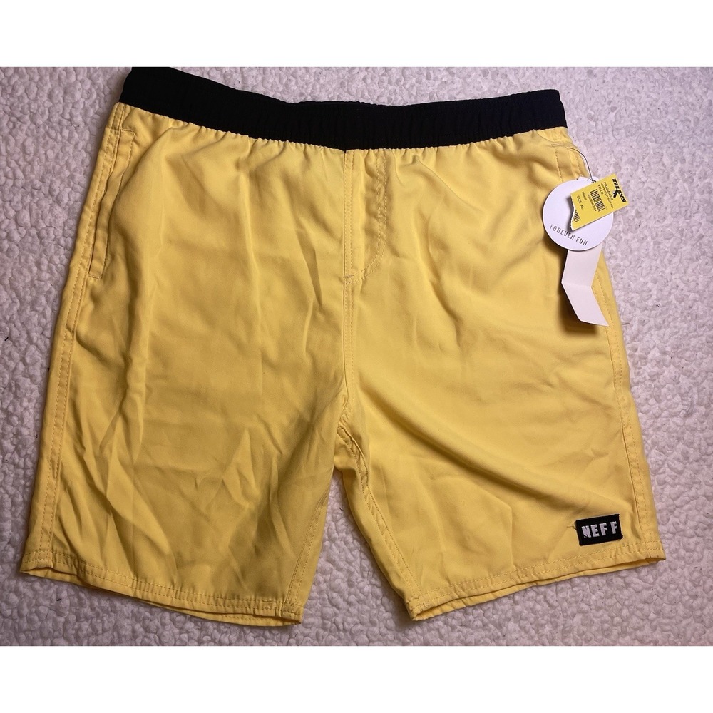New With Tags Men's Neff size XL Yellow  Shorts Tillys
